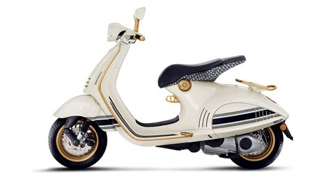 Christian Dior vespa 946